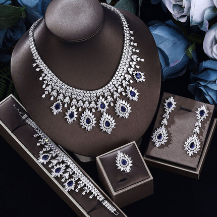 Women's Vintage Wedding Jewelry Set - Necklace & Earrings With Crystal Accents