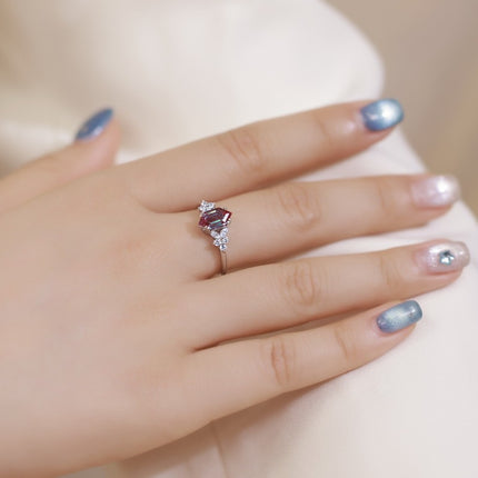 Women's Elegant Alexander Stone Ring - Simple Cultivation Crystal Cut Design