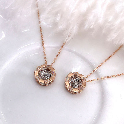 Rose Gold Pulsatile Heart Diamond Pendant Necklace - Luxury Clavicle Chain Jewelry