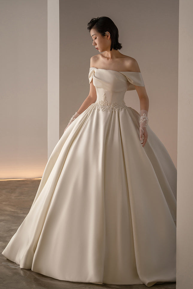 Satin Off-Shoulder Retro Trailing Wedding Dress - Timeless Elegance
