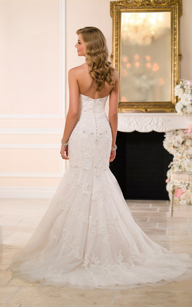 Lace Strapless Trailing Wedding Dress - Classic Tube-Top Bridal Gown