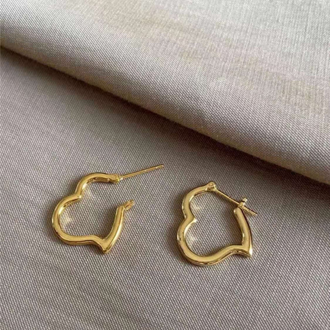 Au750 Yellow Gold "Luxe Loop" Earrings - Lightweight Minimalist Hoops